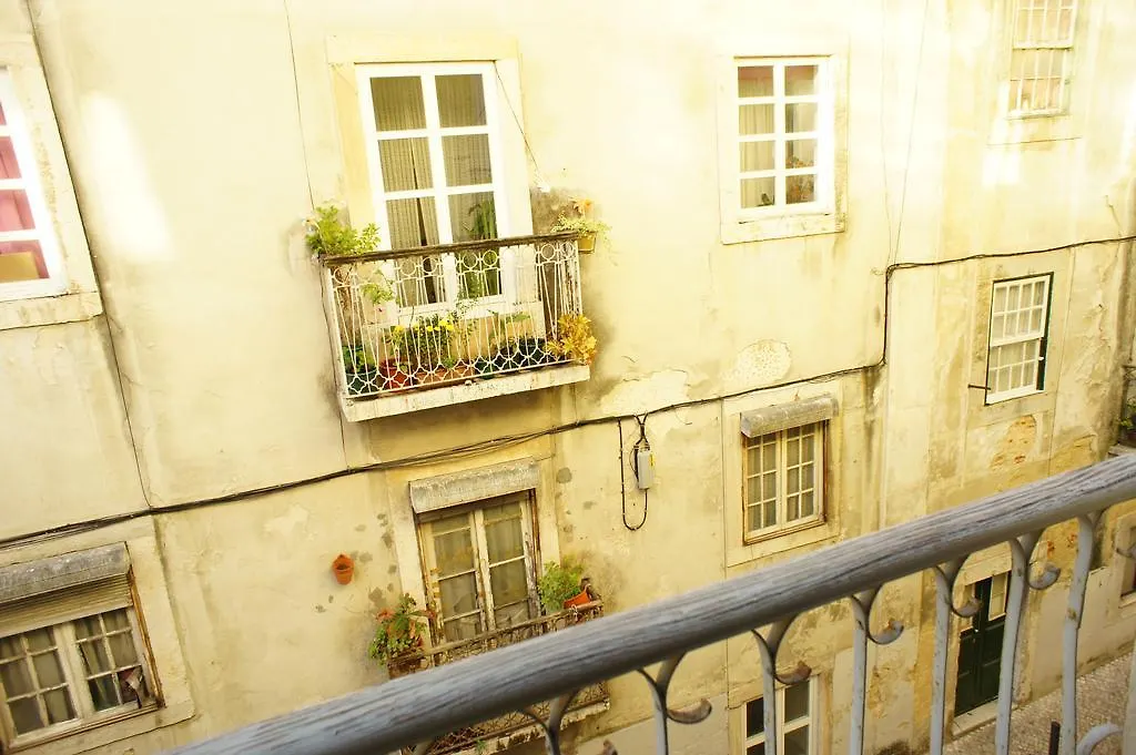 Lusitania One In Mouraria Apartment Lisbon